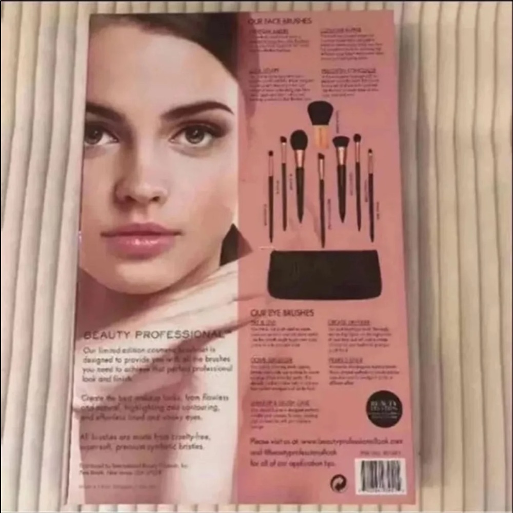 Limited Edition Beauty Professionals Luxe Brush Collection - Picture 2 of 3